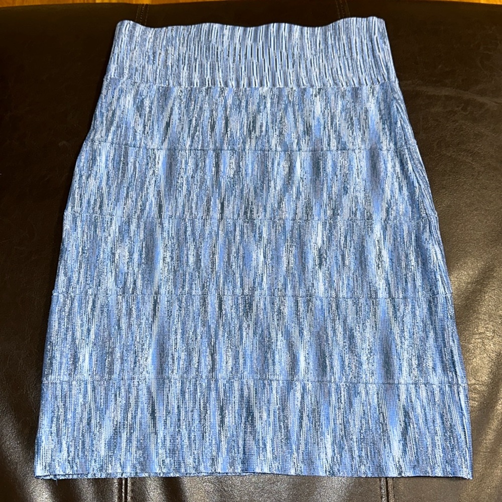Bcbgmaxazria skirt